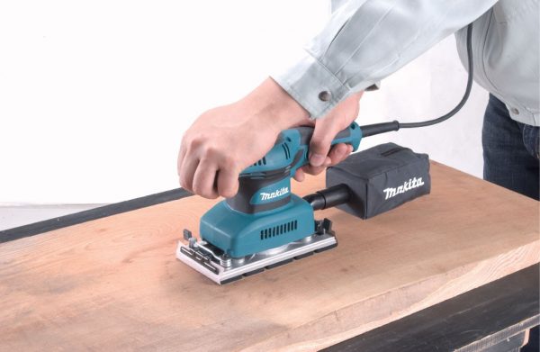 Makita BO3710 1/3 sheet sander