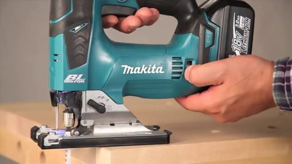 Makita DJV182Z 18V LXT Brushless Jigsaw Body only