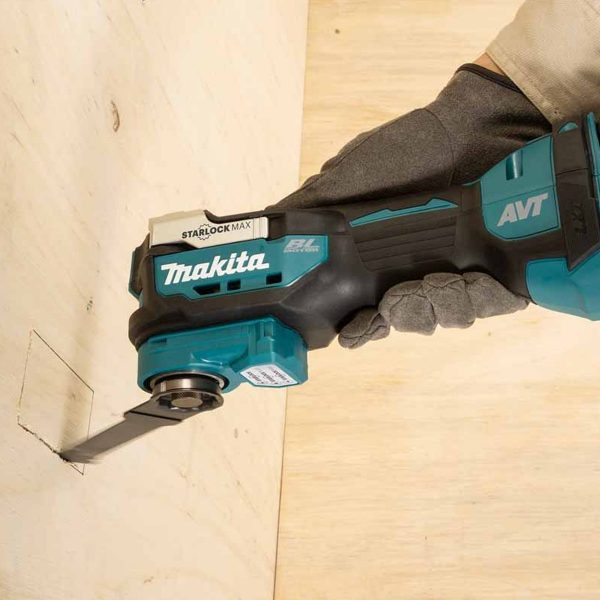 Makita DTM52Z 18V LXT BL Starlock Max Multi Tool Body Only - Image 3