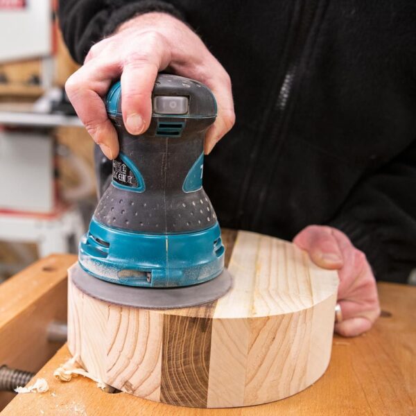 Makita BO5031 5" Random Orbit Sander with Electronic Speed Control 240v - Image 2
