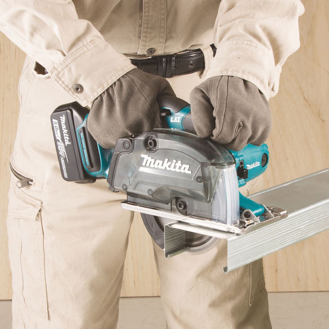Makita DCS552Z 18v LXT Cordless 136mm Metal Cutting Saw Body Only - Image 10